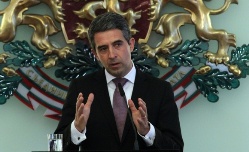Президент начинает политические консультации по вопросу о референдуме по АÐС „Белене” Президент начинает политические консультации по вопросу о референдуме по АЭС „Белене”