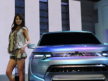 Гибридный Mitsubishi Outlander появится в апреле 2013 года