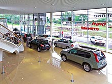 Где в июне выгодно покупать автомобили?