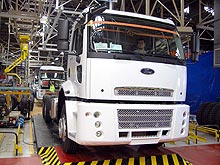 Как делают грузовики Ford Cargo. Репортаж с завода