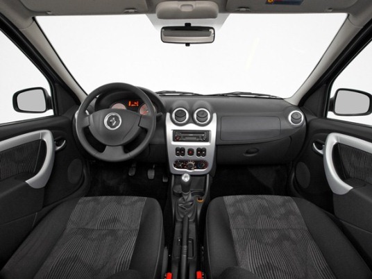 Новый Renault Logan: первые фото