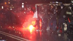 Бурные протесты против монополий в энергетике переросли в беспорядки