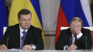 Эксперты спорят, зачем России украинские облигации