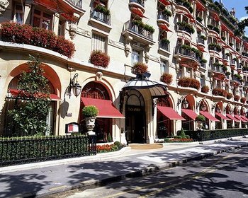 Plaza AthÃ©nÃ©e, Ð&#159;Ð°Ñ&#128;Ð¸Ð¶