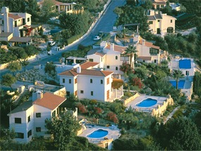KAMARES VILLAGE